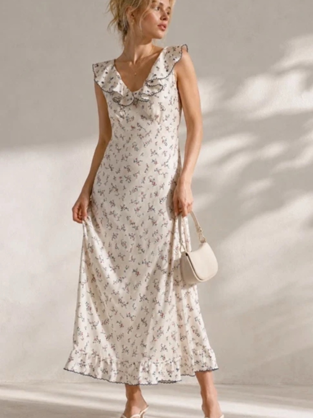 NWT Caroline Constas White Maxi Dress w/ Navy Floral embroidery silky ruffles